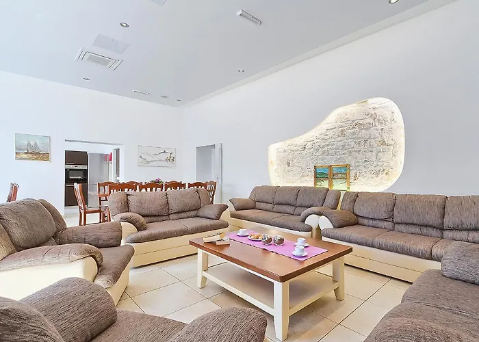 Villa Old School House By Interhome